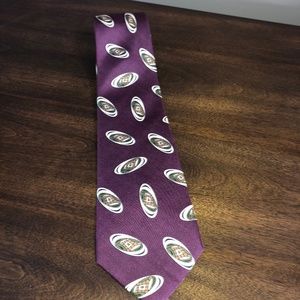 NWT Harold's 100% Silk Burgundy Tie